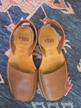 PONS Women's Tan Leather Slingback Sandals